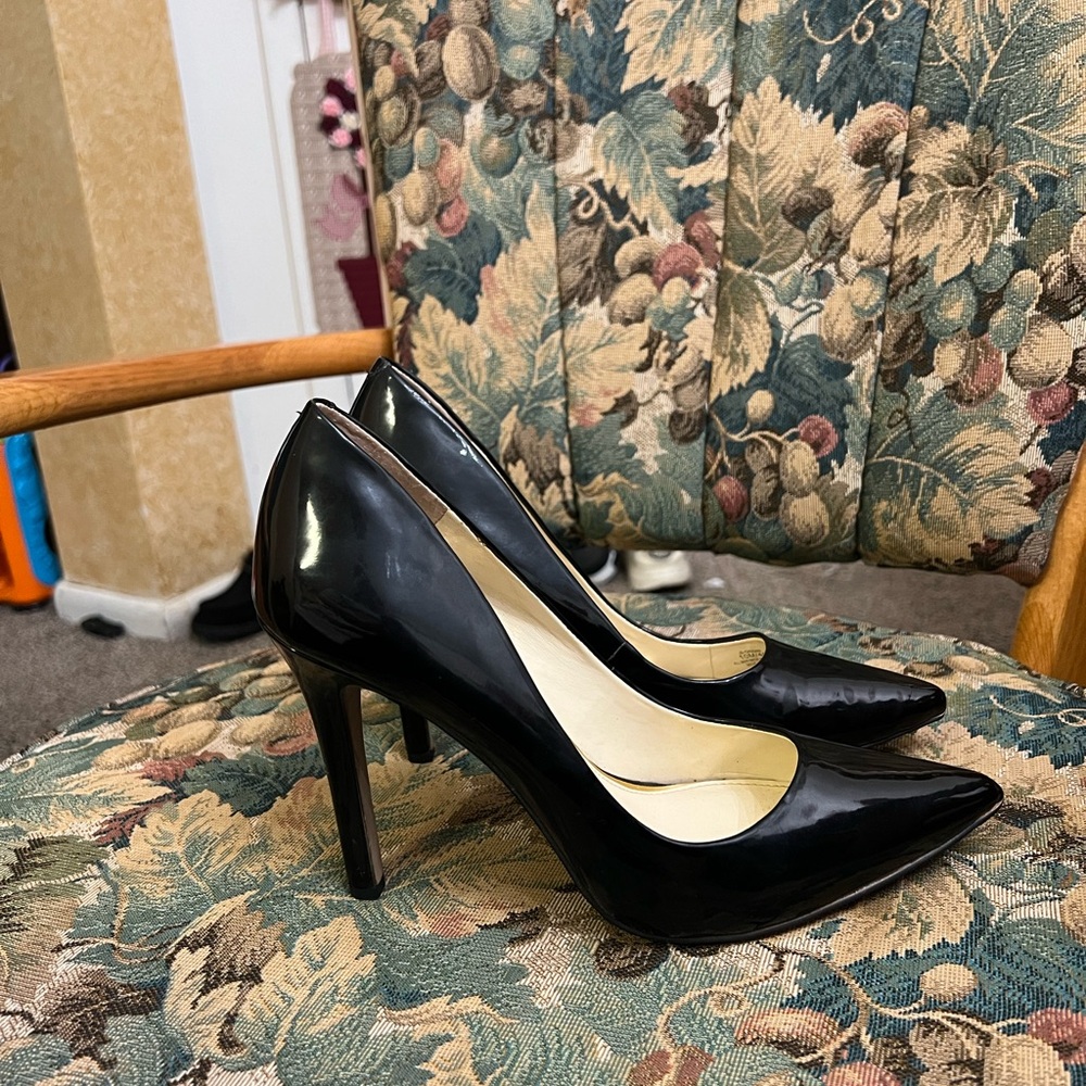 Jessica Simpson Black Patent Heels